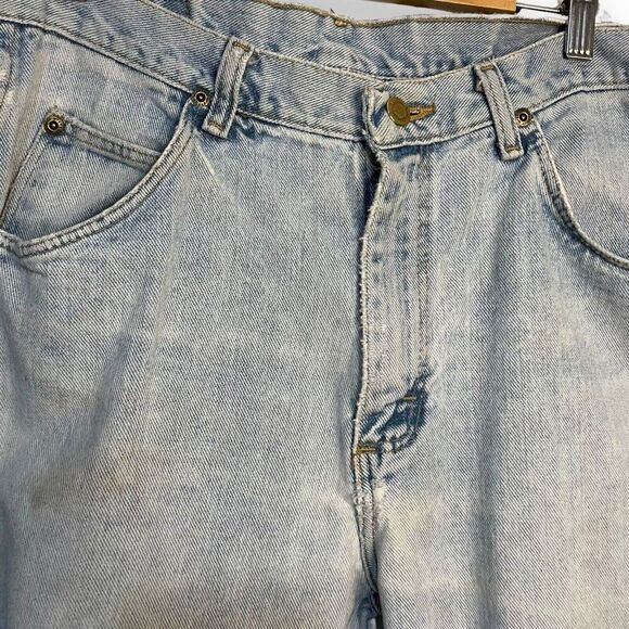 Wrangler Straight Leg Jeans Mens 32 X 30 Blue Denim Distressed Zip Casual FLAWED - Picture 7 of 11